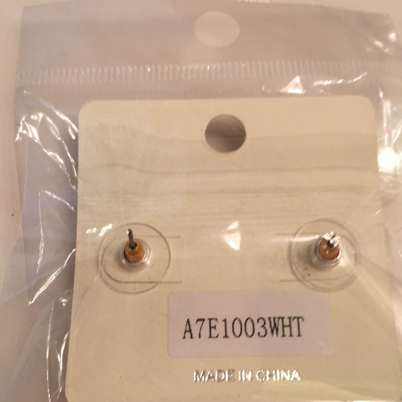 2 Left 🔥Rose Gold Dainty oval druzy stud earrings - Picture 4 of 6